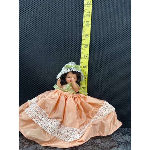 Vintage Hollywood Doll Sleeping Beauty Peach Dress & Lace With Box & Book - Picture 9 of 9